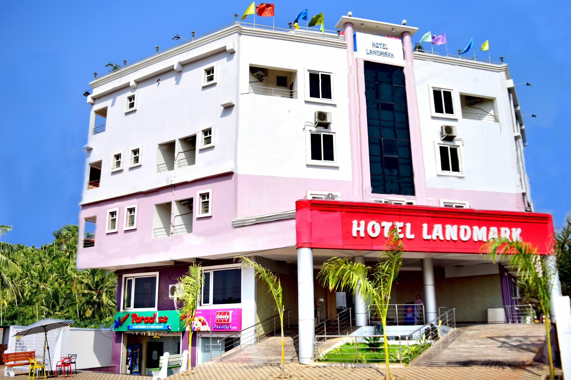 Hotel Landmark Bhubaneswar Eksteriør bilde