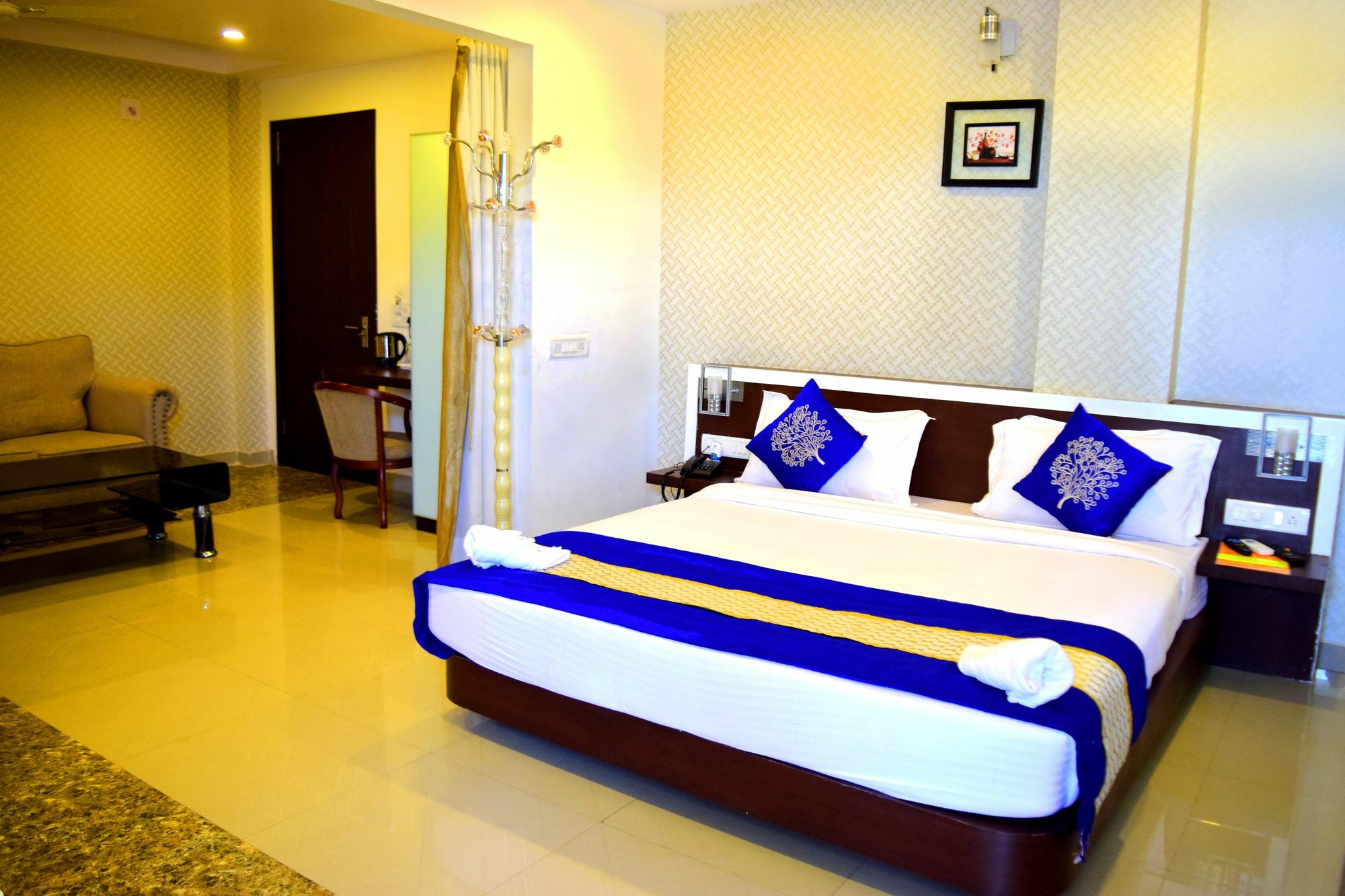 Hotel Landmark Bhubaneswar Eksteriør bilde